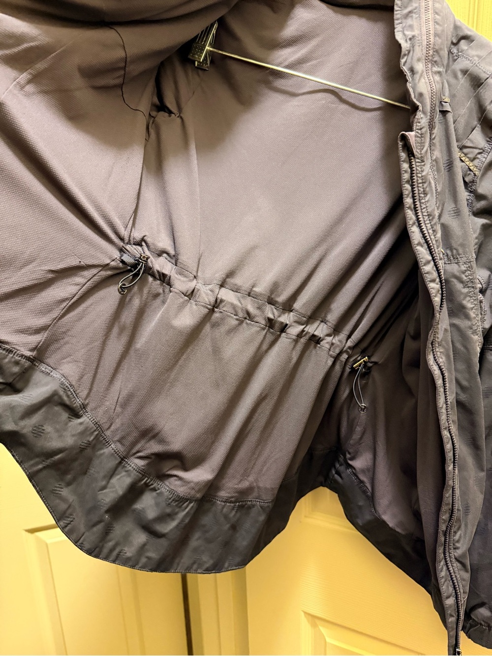Lululemon Lightweight Zip-Front Jacket - Picture 9 of 9